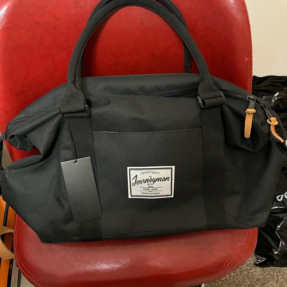 Journeyman adjustable duffle bag.  NWT.  No bag - Picture 1 of 12